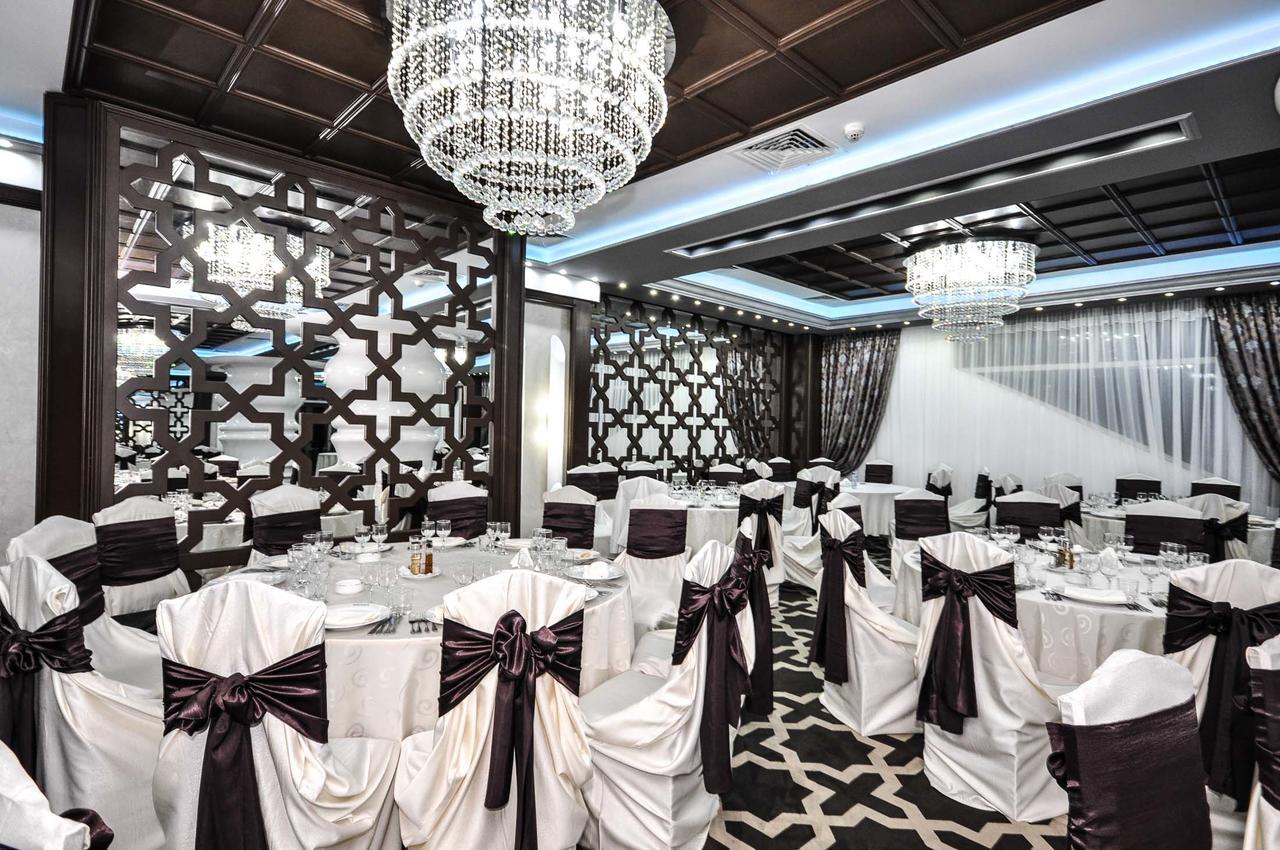 Hotel Europeca Крайова Экстерьер фото