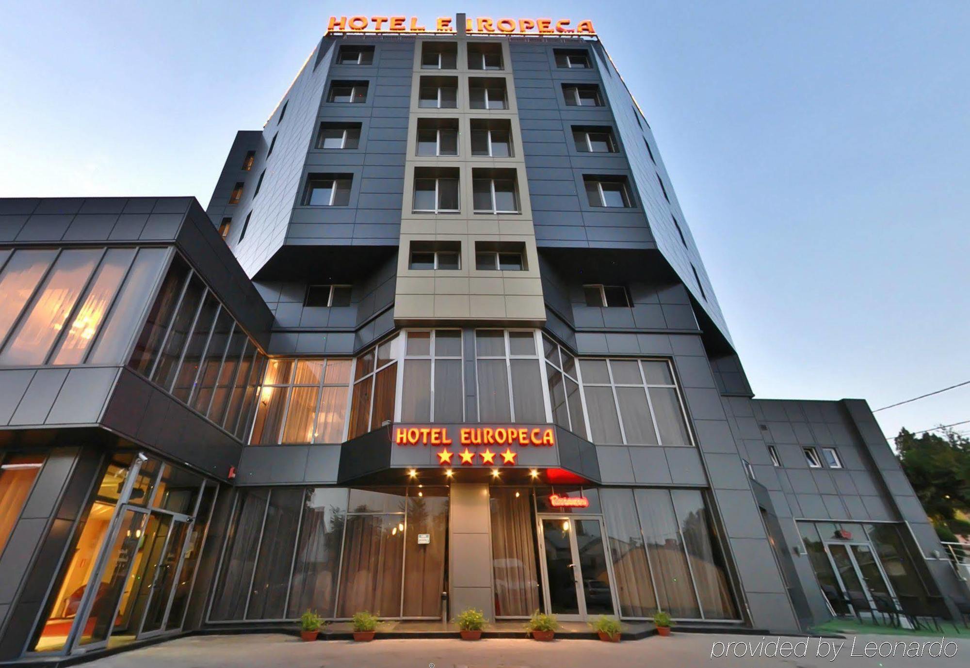 Hotel Europeca Крайова Экстерьер фото